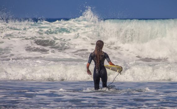 Campamento de surf menores Cantabria- Ajo Natura