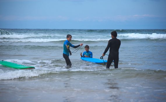 Campamento de Surf Cantabria. Ajo Natura