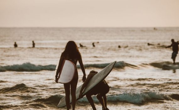 Campamento de Surf en Cantabria. Ajo Natura