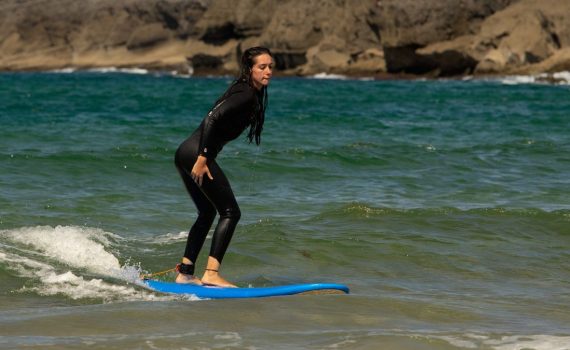 Campamento de Surf En Cantabria. Ajo Natura