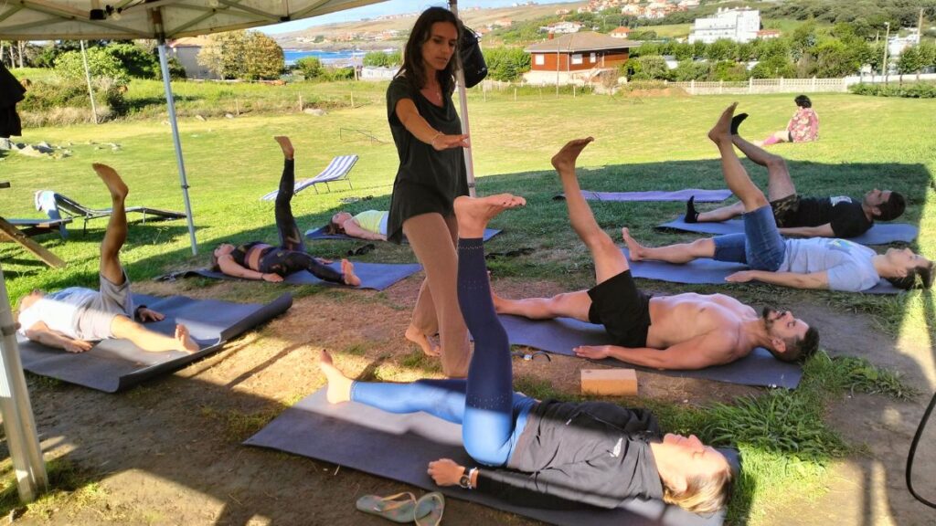 Surf y Yoga surf camp en Cantabria Ajo Natura 