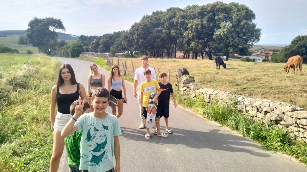 vacaciones de surf en familia Ajo Natura