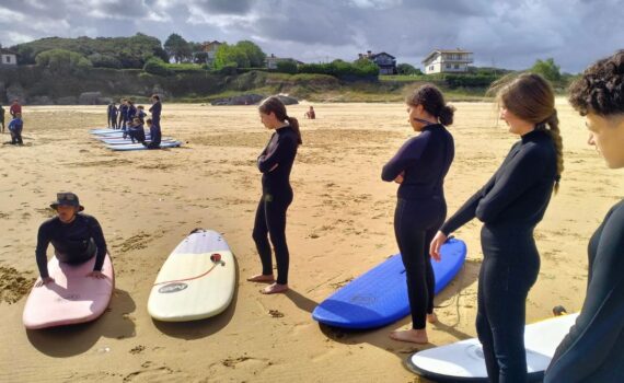 ¿Cuántas clases se necesitan para aprender a surfear? Ajo Natura